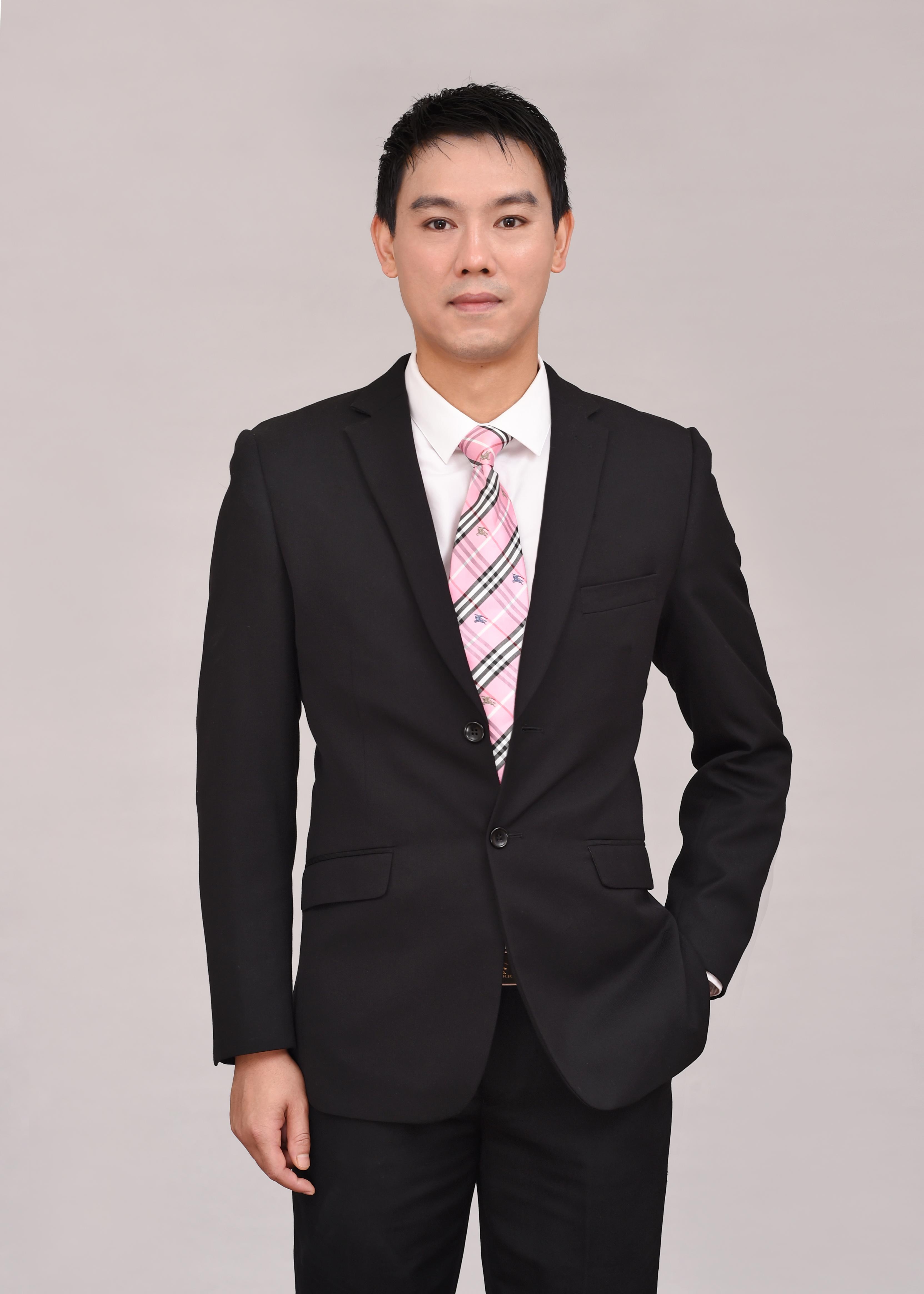 缪俐商务拓展总监